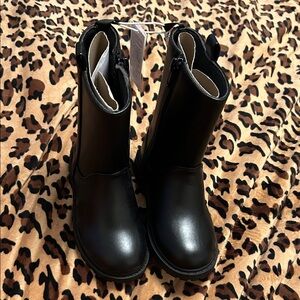 Sleek Black Kids Boots with Zipper